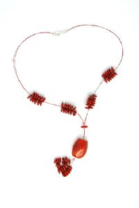 Pendentif toupies tagua rouge